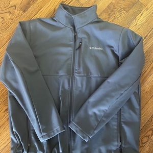 Men’s Columbia Jacket. Fleece lined.